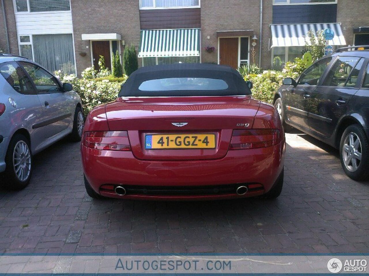 Aston Martin DB9 Volante