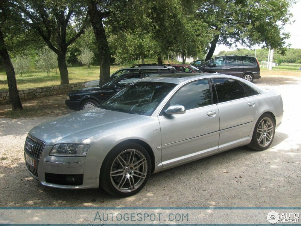 Audi S8 D3