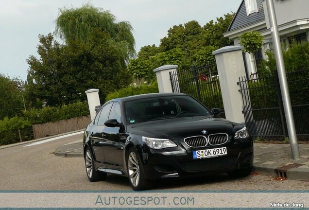 BMW M5 E60 2005