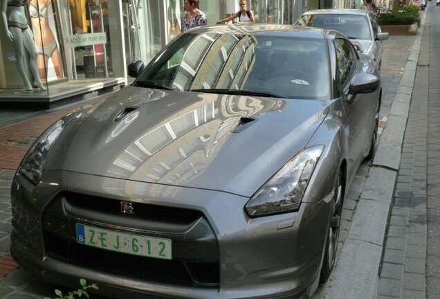 Nissan GT-R