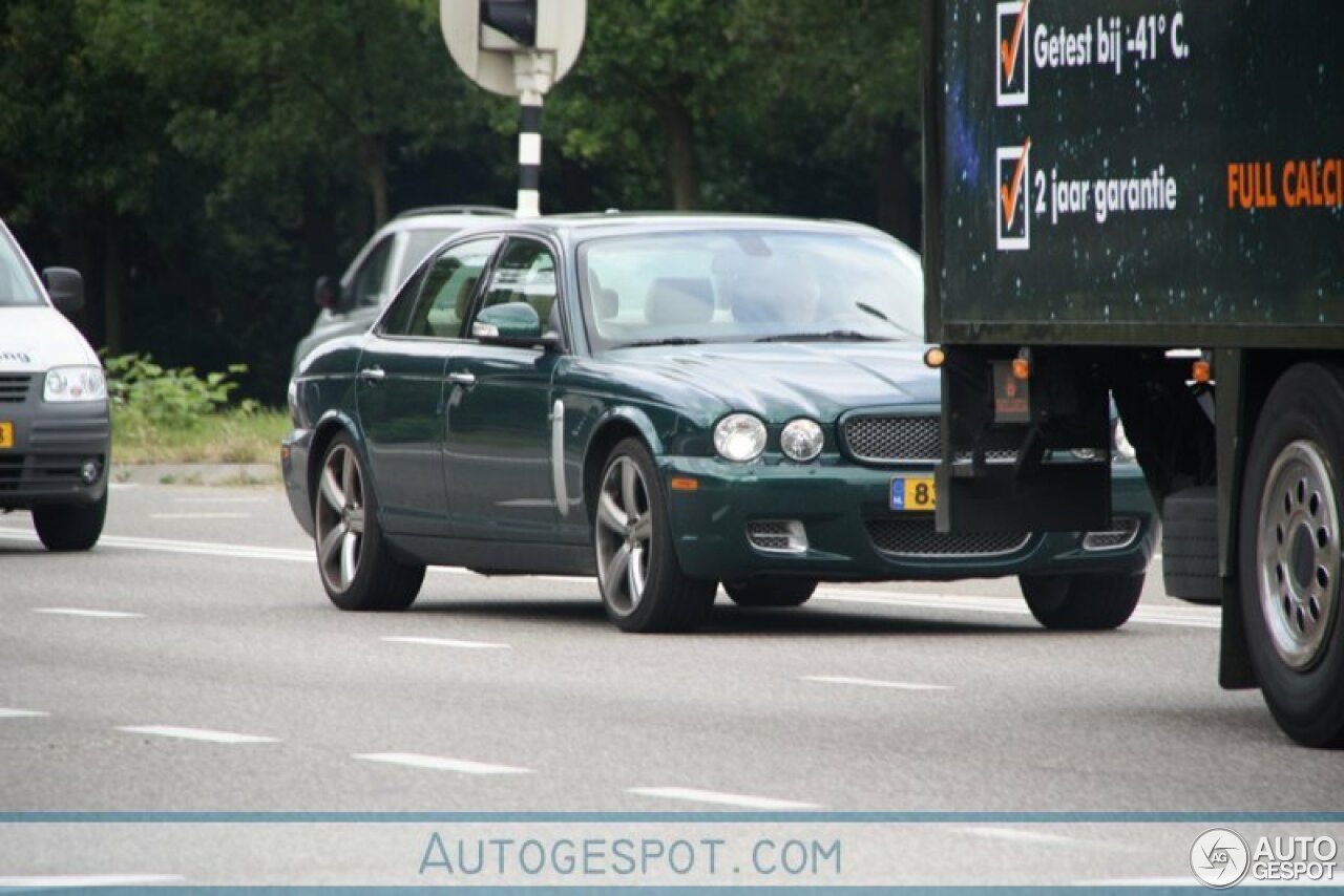 Jaguar XJR