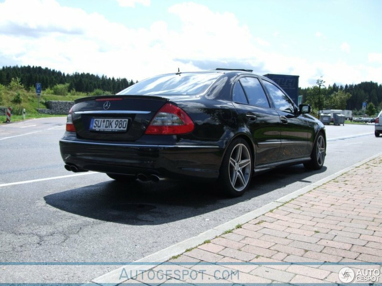 Mercedes-Benz E 63 AMG