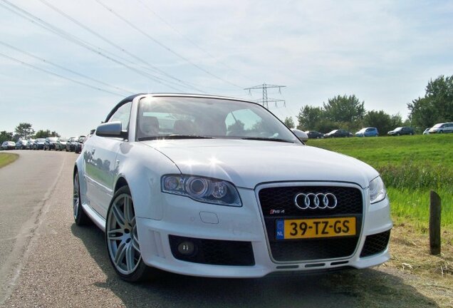 Audi RS4 Cabriolet