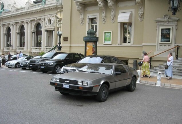 DeLorean DMC-12