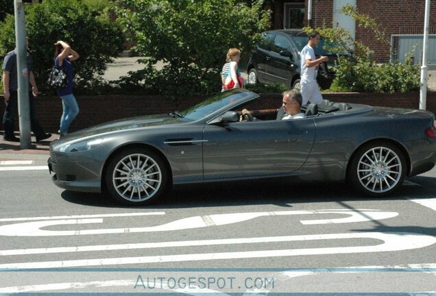 Aston Martin DB9 Volante