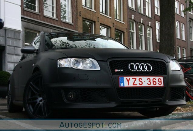 Audi RS4 Avant B7