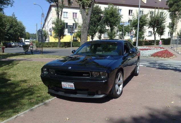 Dodge Challenger SRT-8