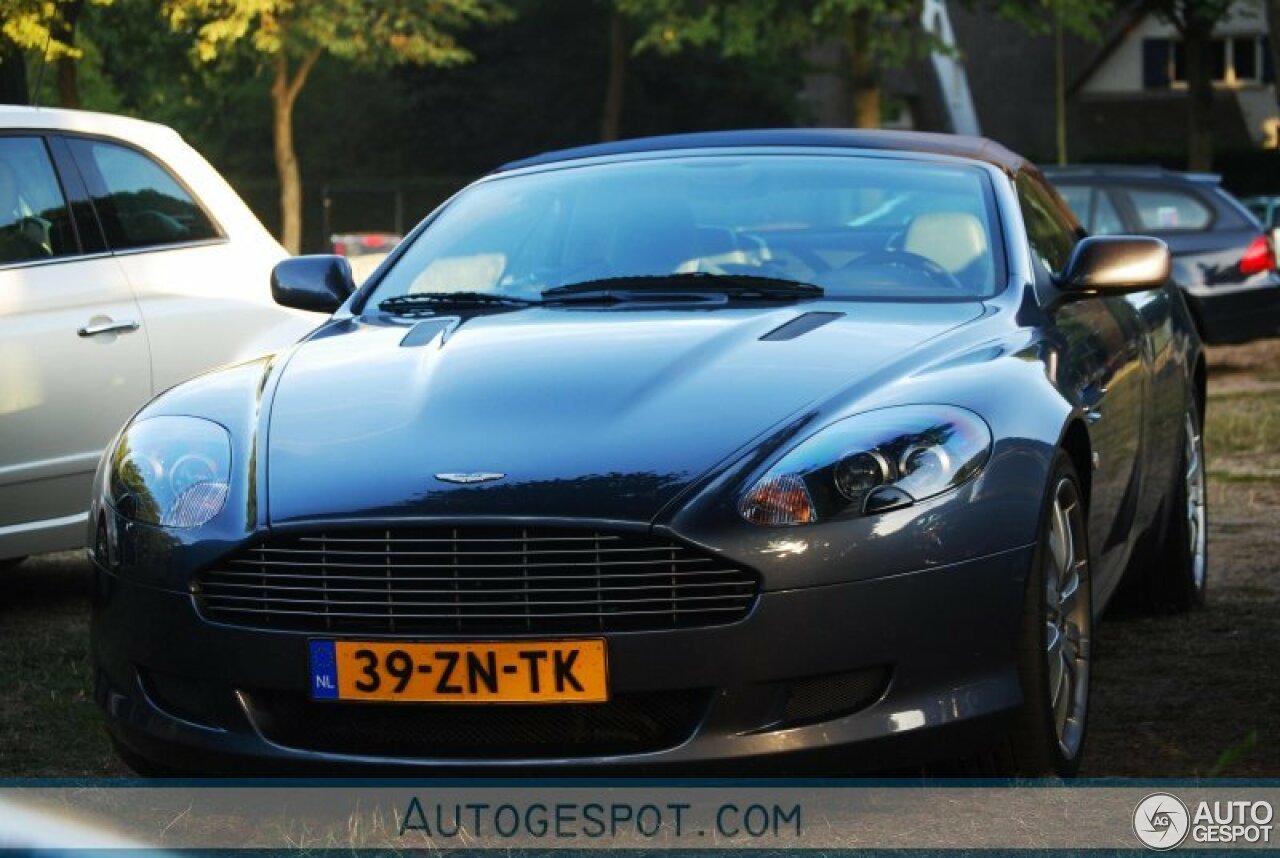 Aston Martin DB9 Volante