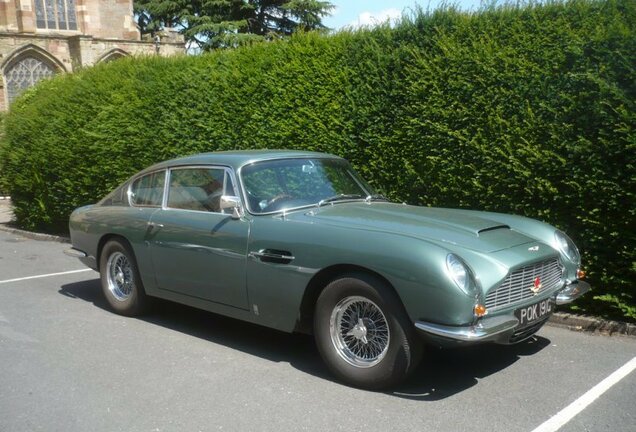 Aston Martin DB6 Vantage MKI