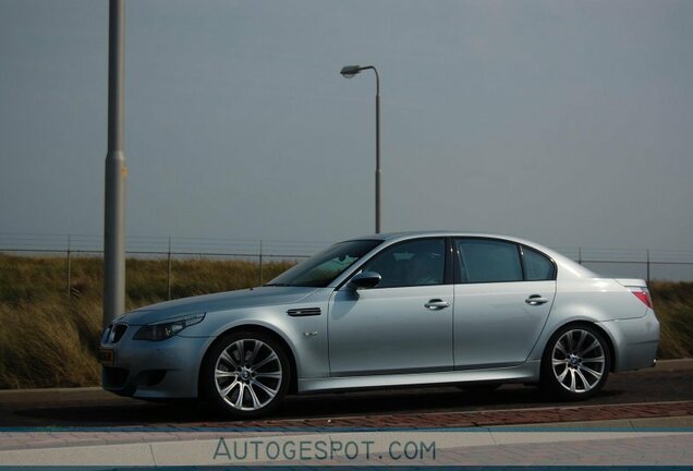 BMW M5 E60 2005