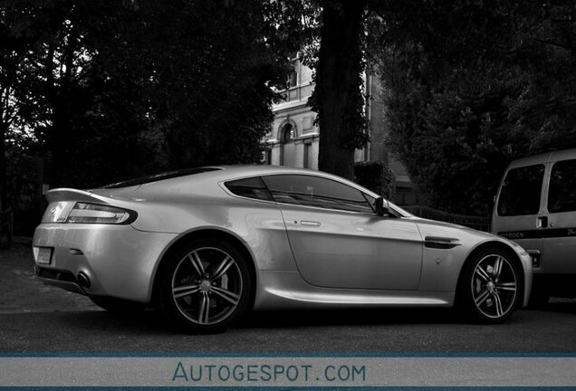 Aston Martin V8 Vantage N400