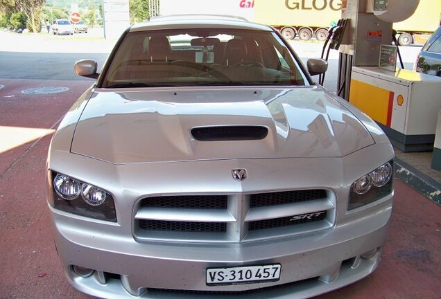 Dodge Charger SRT-8