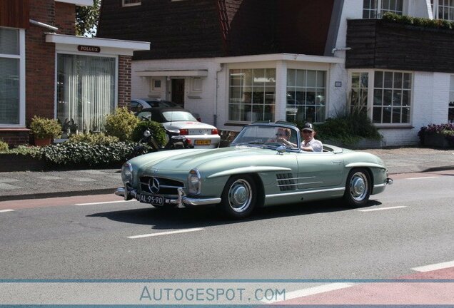 Mercedes-Benz 300SL Roadster