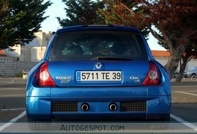 Renault Clio V6 Phase II