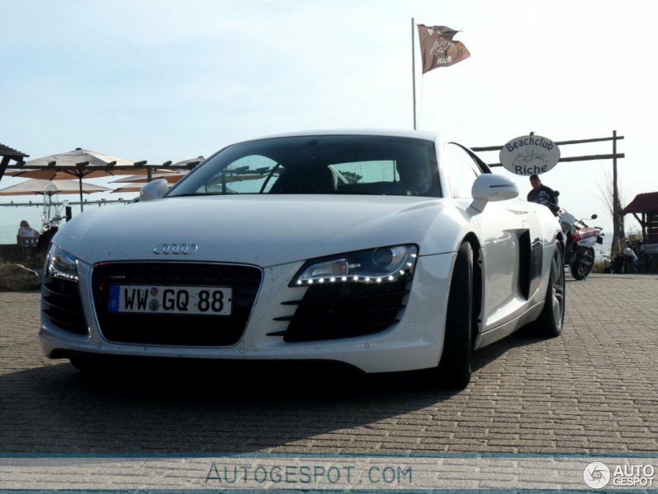 Audi R8