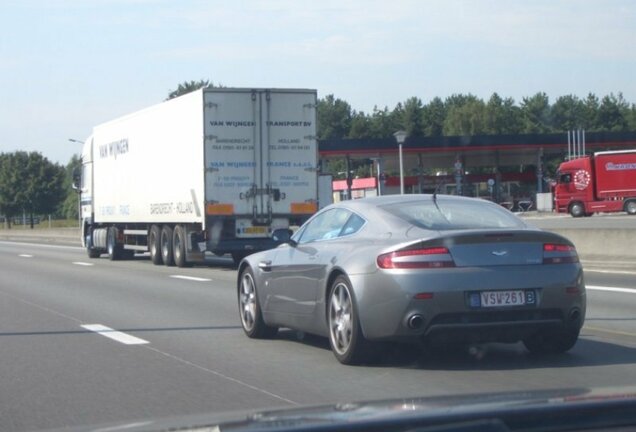 Aston Martin V8 Vantage