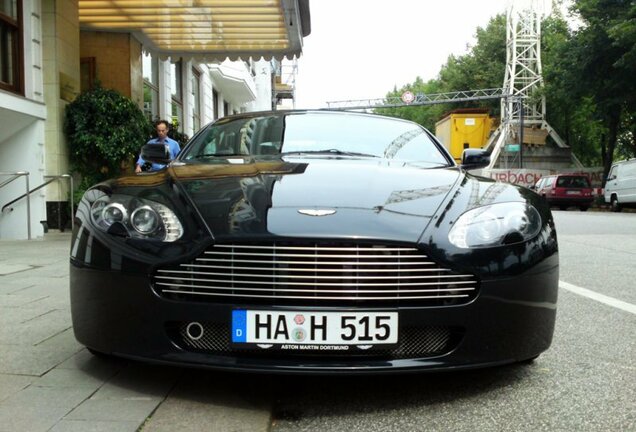 Aston Martin V8 Vantage N400 Roadster