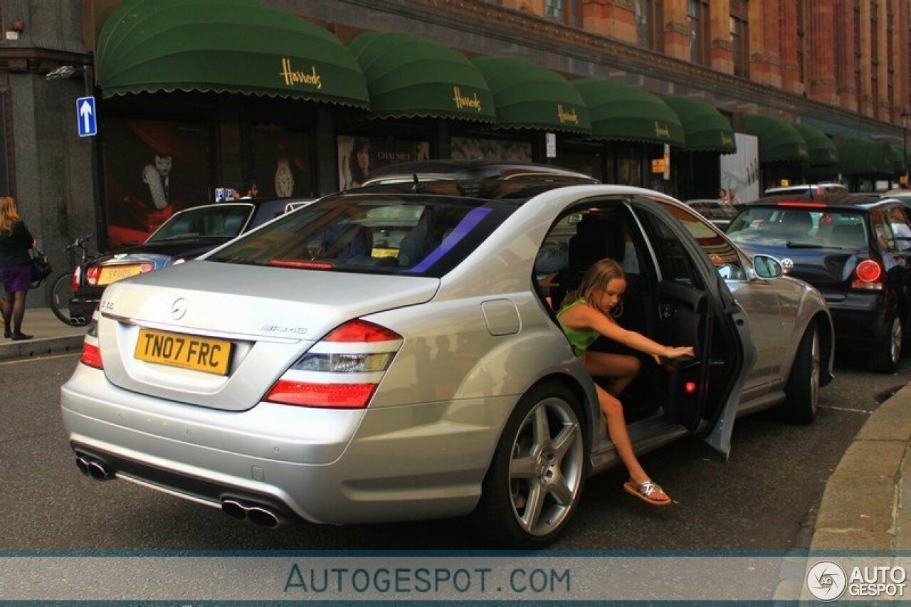 Mercedes-Benz S 65 AMG V221