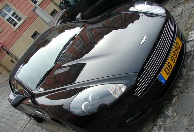 Aston Martin DB9 Volante