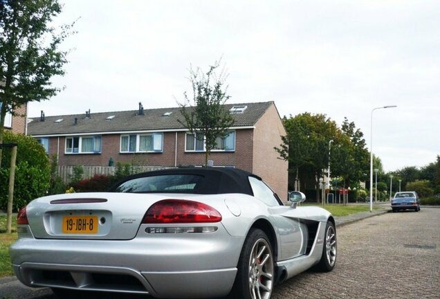 Dodge Viper SRT-10 Roadster Silver Mamba Edition