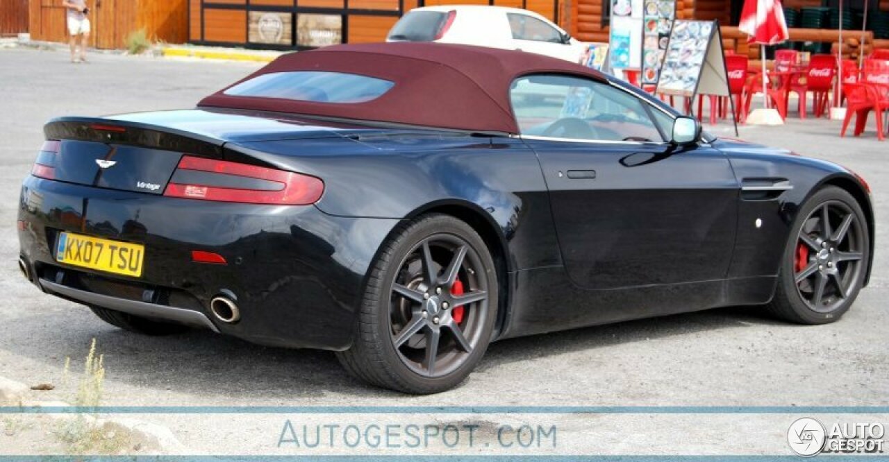 Aston Martin V8 Vantage Roadster