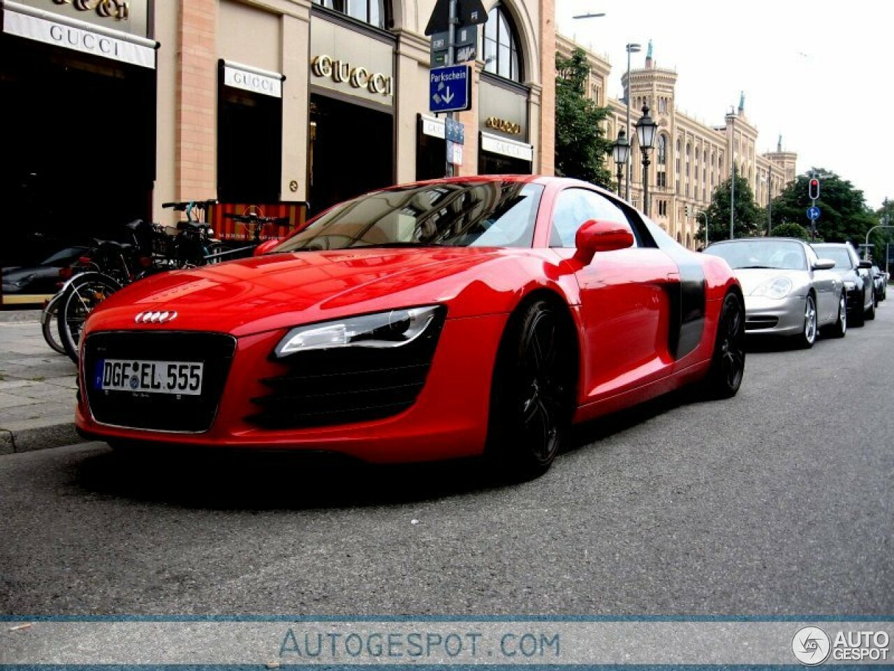 Audi R8