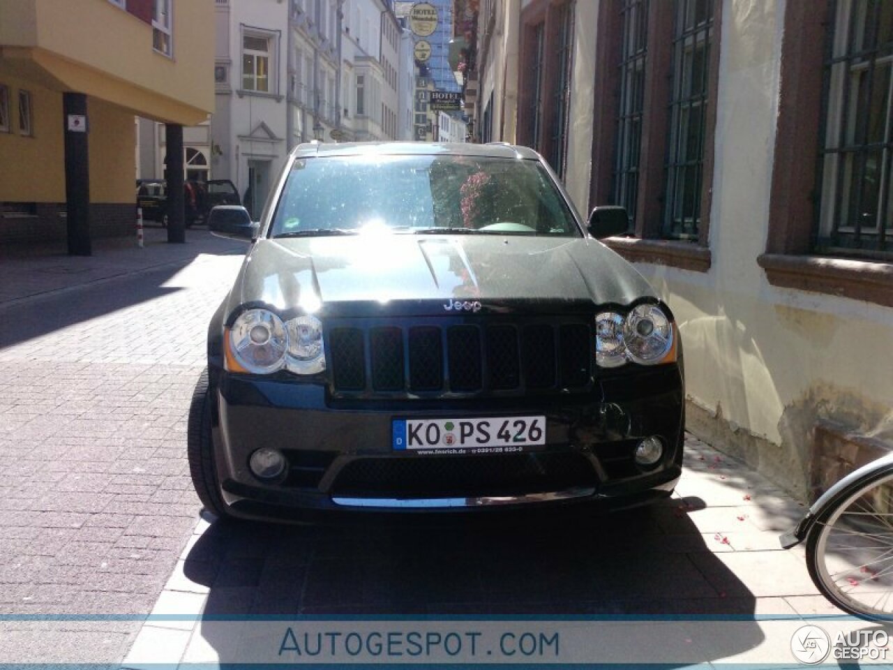 Jeep Grand Cherokee SRT-8 2005