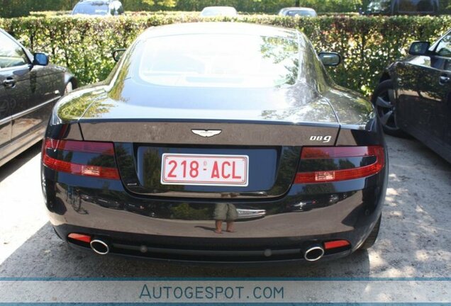 Aston Martin DB9