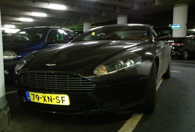 Aston Martin DB9