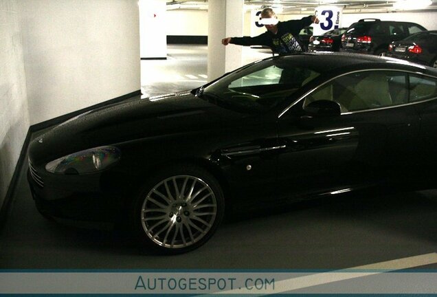 Aston Martin DB9