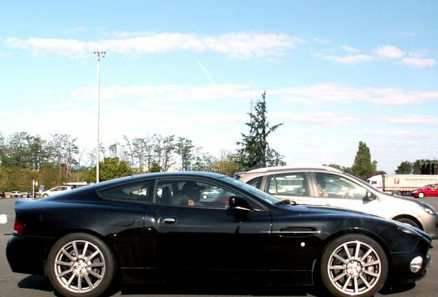 Aston Martin Vanquish S