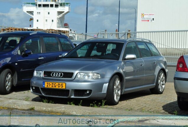 Audi RS4 Avant B5