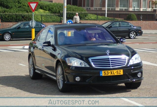 Mercedes-Benz S 63 AMG W221