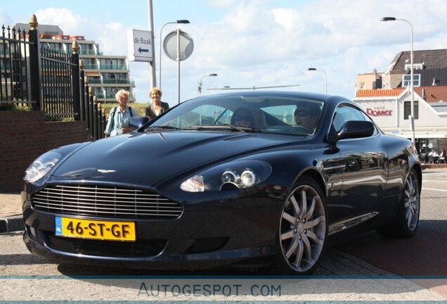 Aston Martin DB9