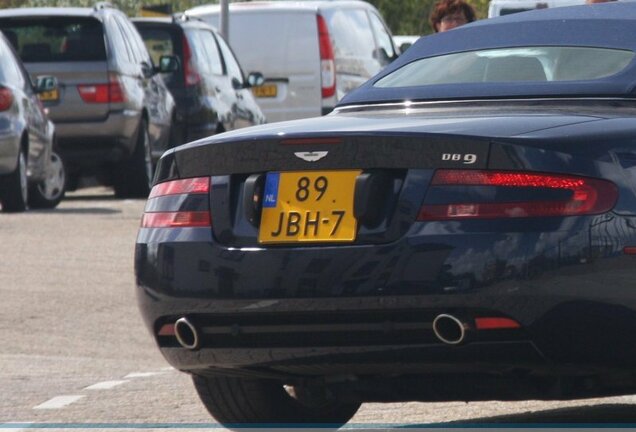 Aston Martin DB9 Volante