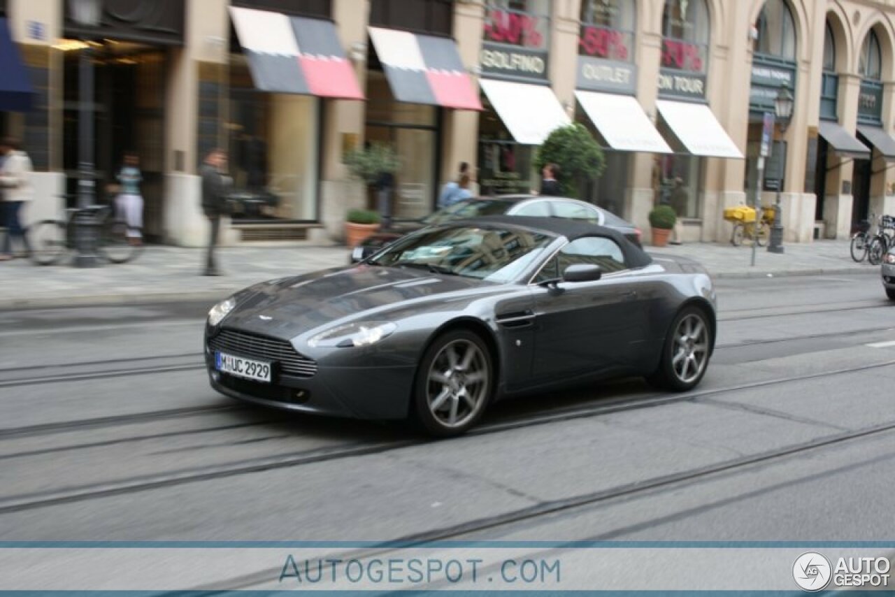 Aston Martin V8 Vantage Roadster