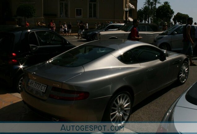 Aston Martin DB9