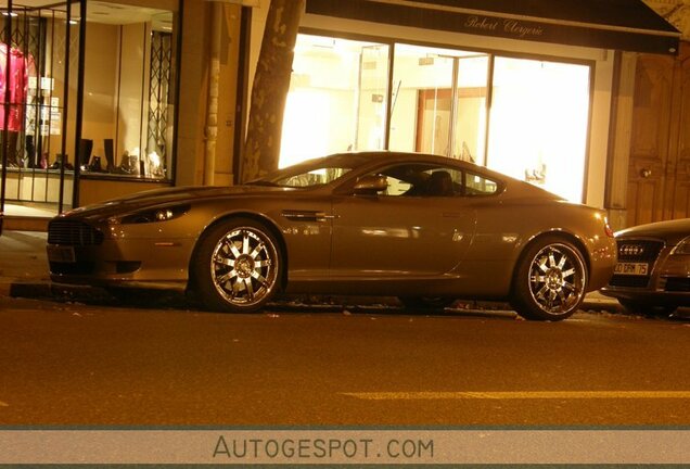 Aston Martin DB9