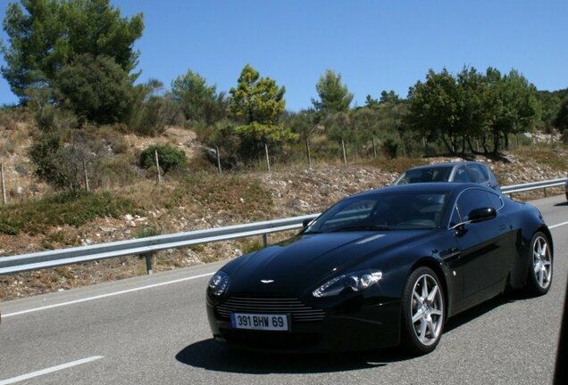 Aston Martin V8 Vantage