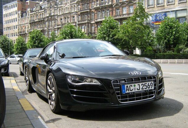 Audi R8 V10