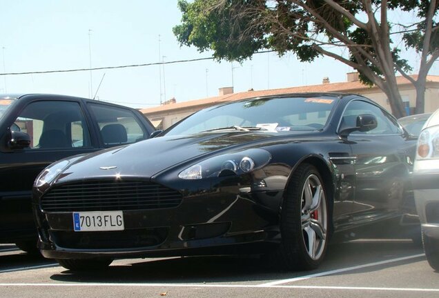 Aston Martin DB9