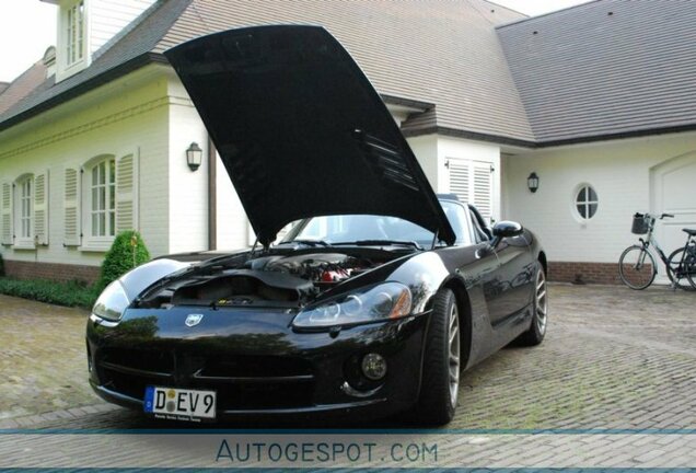 Dodge Viper SRT-10 Roadster 2003