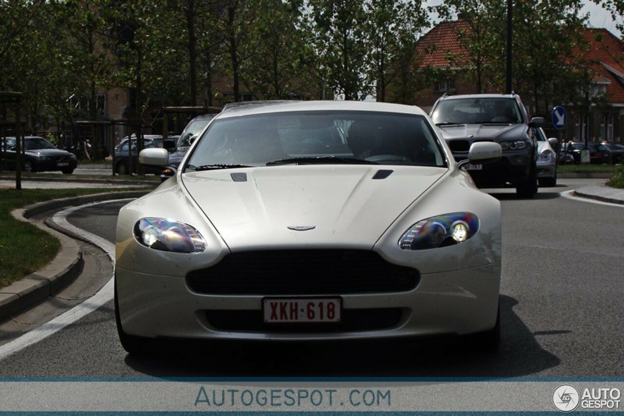 Aston Martin V8 Vantage