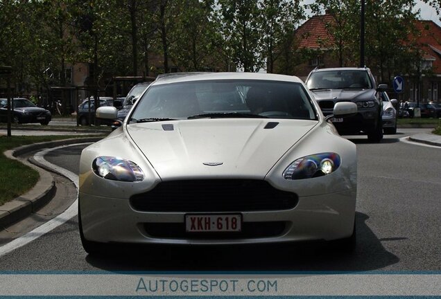 Aston Martin V8 Vantage