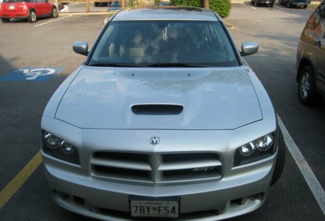 Dodge Charger SRT-8