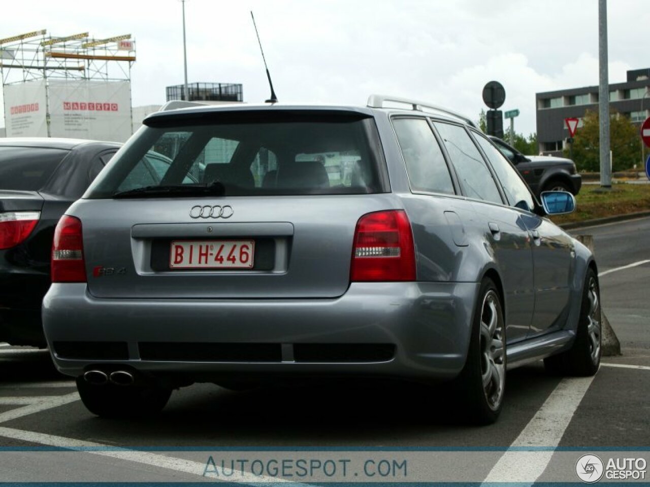 Audi RS4 Avant B5