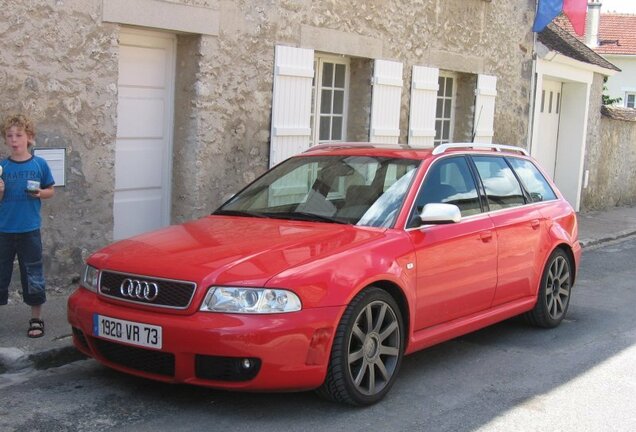 Audi RS4 Avant B5