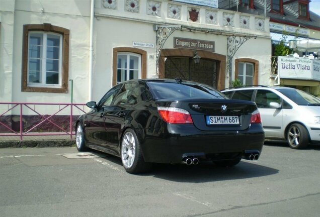 BMW M5 E60 2005