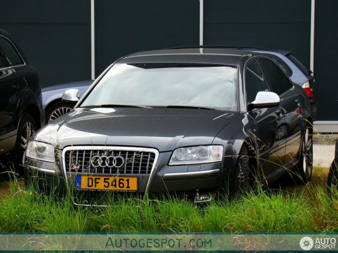 Audi S8 D3