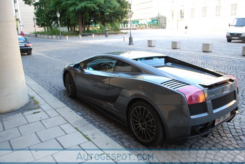 lamborghini-gallardo-superleggera-06-september-2009-autogespot